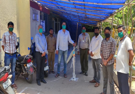 सानपाडा आरोग्य विभाग, पोलीस स्टेशन व महानगर पालिका विभाग कार्यालयात स्टँड वाटप केले.