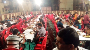 हनुमान जन्मोत्सव भंडारा आयोजन करण्यात आले.